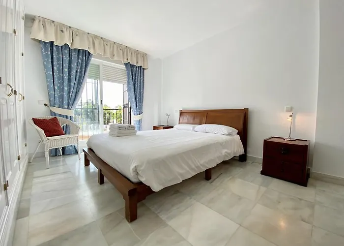 Serinamar- Naranjos De アパート *