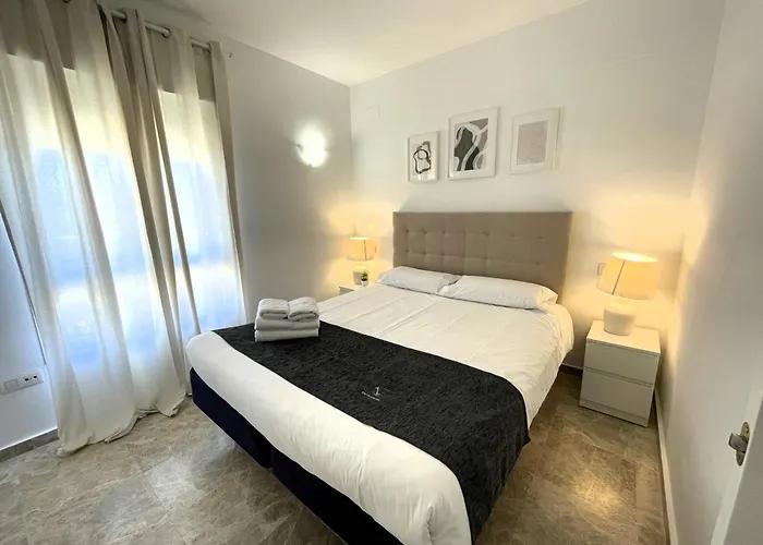 アパート Serinamar- Naranjos De マルベーリャ