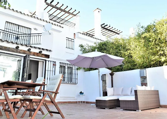 Serinamar- Naranjos De * マルベーリャ