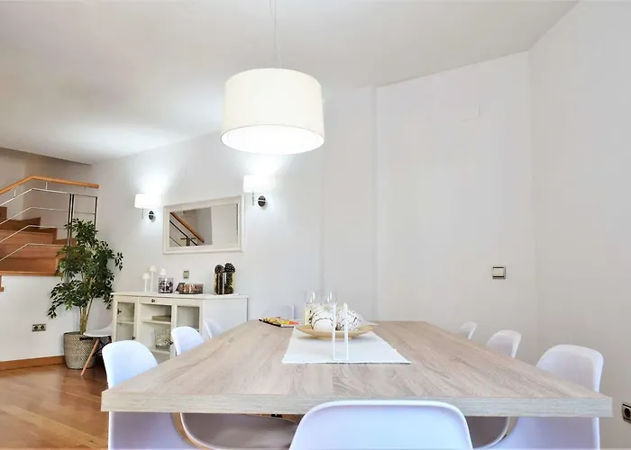 Serinamar- Naranjos De アパート *