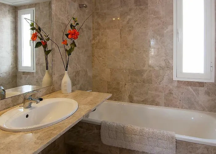 アパート Serinamar- Naranjos De マルベーリャ