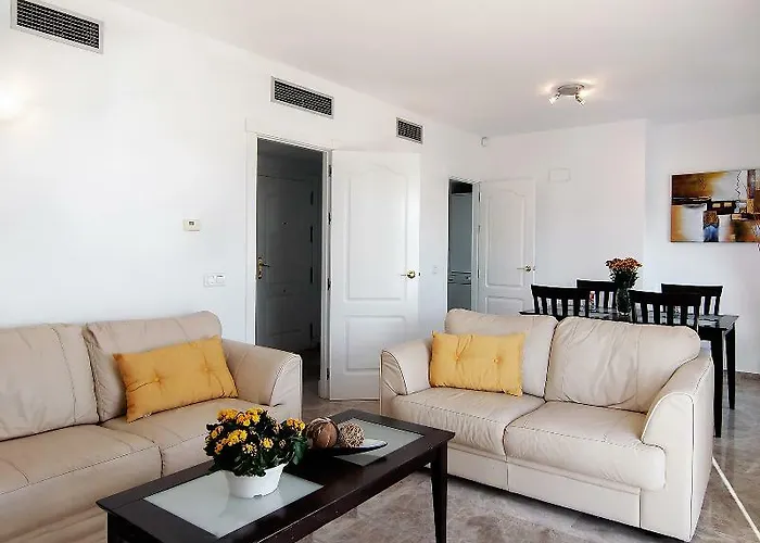 Y Casas Serinamar- Banús, Marbella